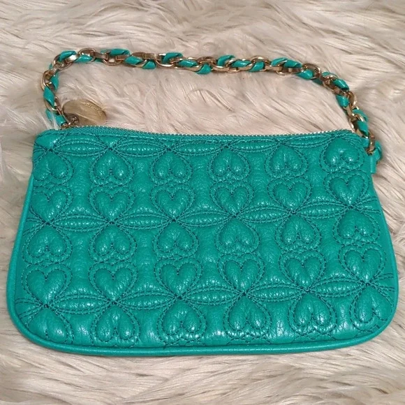 DEUX LUX Teal green quilted heart wristlet with chain strap - Picture 1 of 5
